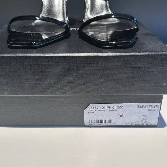 BEAUTIFUL YSL logo heel strappy sandals, size 6 1/2! - Picture 4 of 7